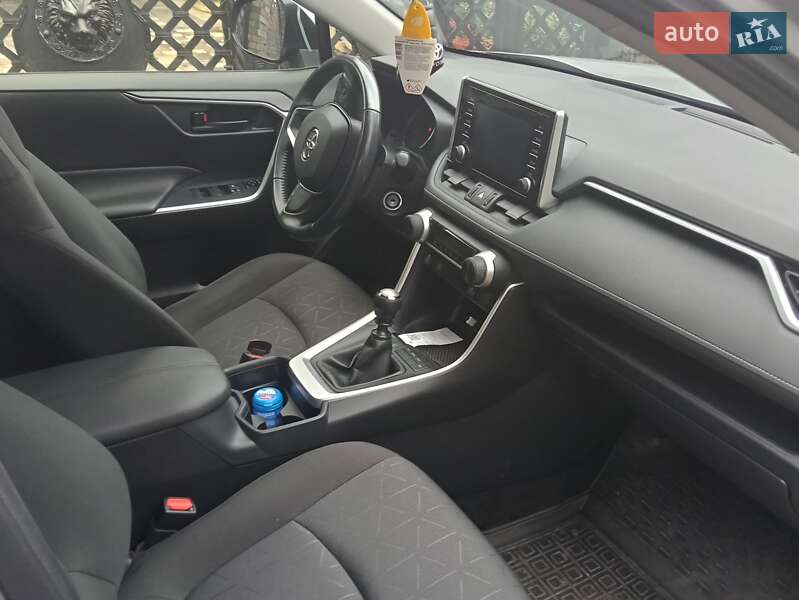 Внедорожник / Кроссовер Toyota RAV4 2020 в Ужгороде фото 4 Внедорожник / Кроссовер Toyota RAV4 2020 в Ужгороде