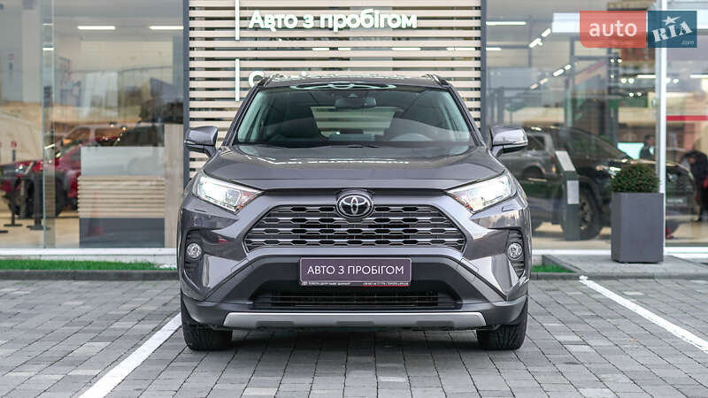 Внедорожник / Кроссовер Toyota RAV4 2021 в Львове