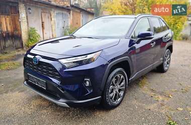 Позашляховик / Кросовер Toyota RAV4 2023 в Києві
