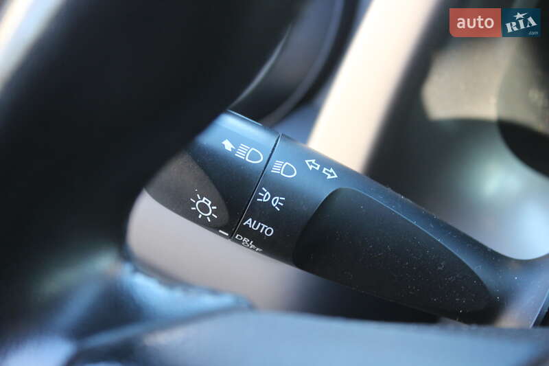 Внедорожник / Кроссовер Toyota RAV4 2016 в Днепре фото 20 Внедорожник / Кроссовер Toyota RAV4 2016 в Днепре