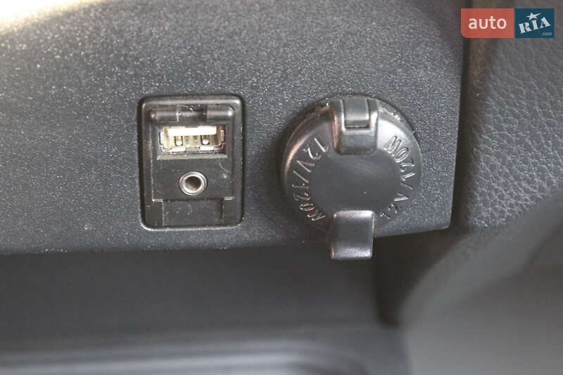 Внедорожник / Кроссовер Toyota RAV4 2016 в Днепре фото 27 Внедорожник / Кроссовер Toyota RAV4 2016 в Днепре