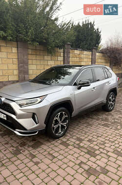 Внедорожник / Кроссовер Toyota RAV4 2021 в Запорожье