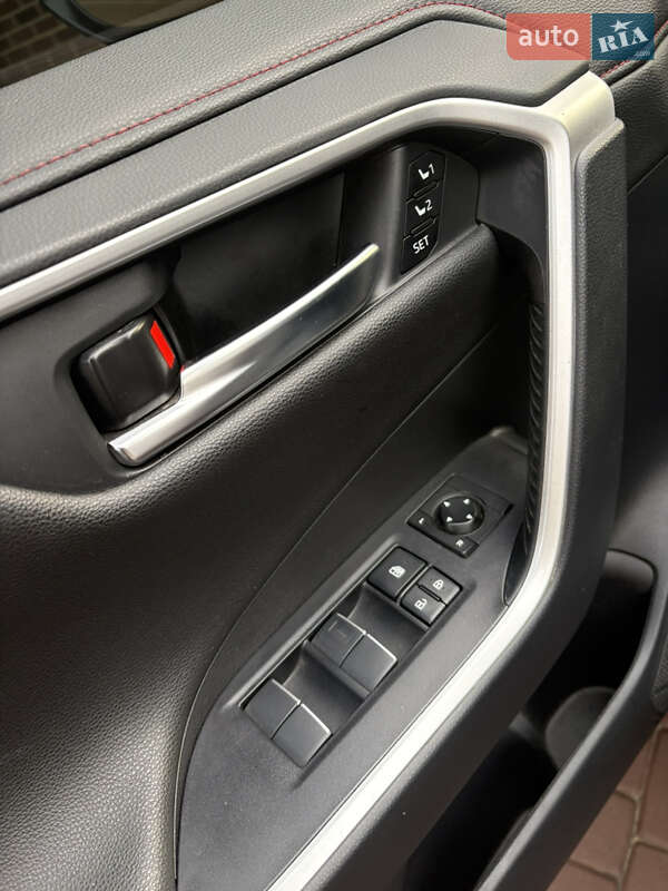 Внедорожник / Кроссовер Toyota RAV4 2021 в Запорожье фото 37 Внедорожник / Кроссовер Toyota RAV4 2021 в Запорожье