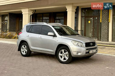 Внедорожник / Кроссовер Toyota RAV4 2006 в Киеве