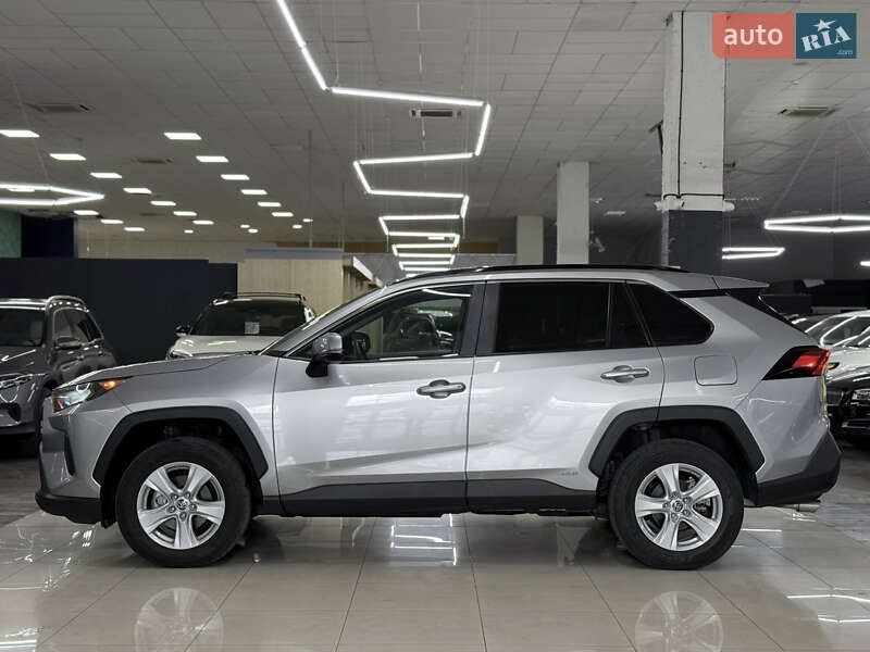 Внедорожник / Кроссовер Toyota RAV4 2022 в Николаеве
