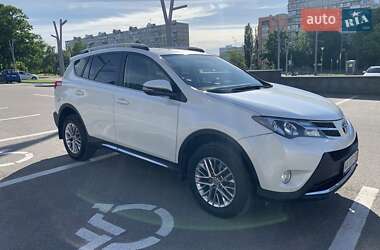 Внедорожник / Кроссовер Toyota RAV4 2013 в Киеве