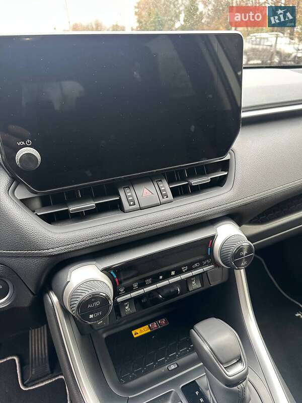 Позашляховик / Кросовер Toyota RAV4 2025 в Полтаві