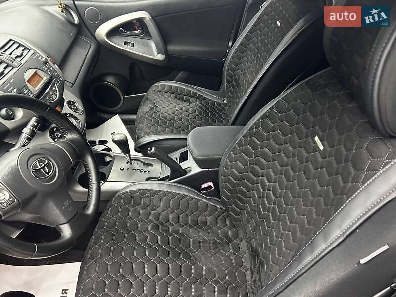 Позашляховик / Кросовер Toyota RAV4 2007 в Чернівцях фото 10 Позашляховик / Кросовер Toyota RAV4 2007 в Чернівцях