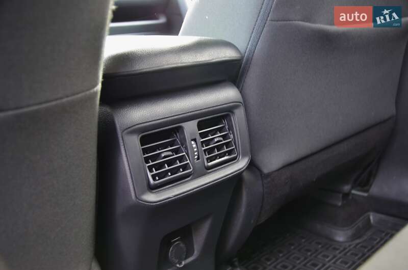 Внедорожник / Кроссовер Toyota RAV4 2022 в Киеве