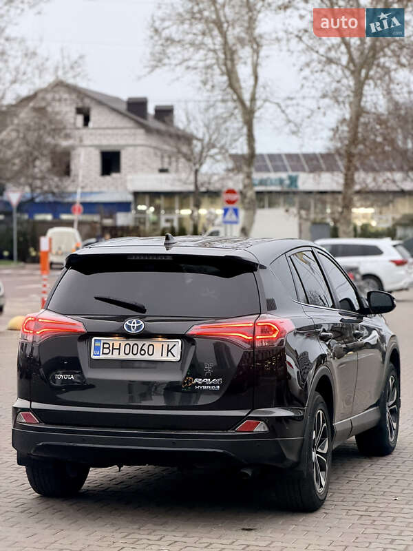 Внедорожник / Кроссовер Toyota RAV4 2016 в Одессе