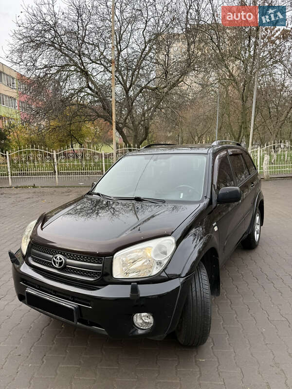 Toyota RAV4 2004