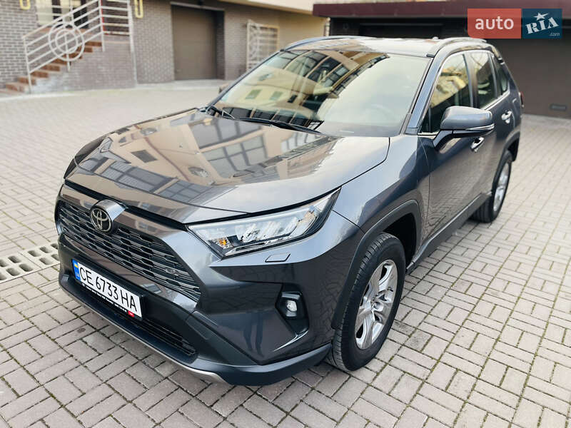 Внедорожник / Кроссовер Toyota RAV4 2022 в Черновцах