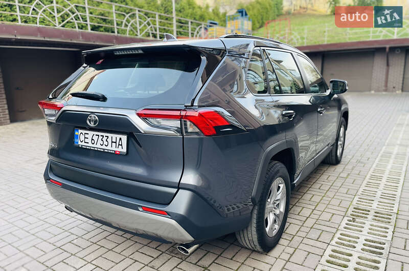 Внедорожник / Кроссовер Toyota RAV4 2022 в Черновцах