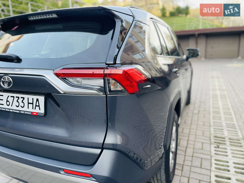 Внедорожник / Кроссовер Toyota RAV4 2022 в Черновцах