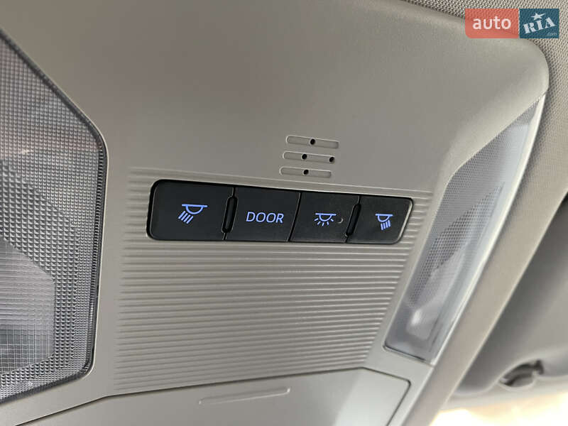 Внедорожник / Кроссовер Toyota RAV4 2022 в Черновцах