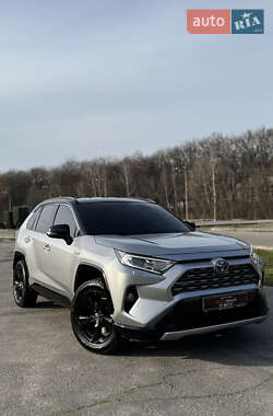 Внедорожник / Кроссовер Toyota RAV4 2019 в Днепре
