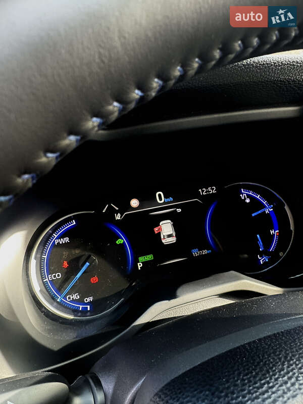 Внедорожник / Кроссовер Toyota RAV4 2019 в Днепре