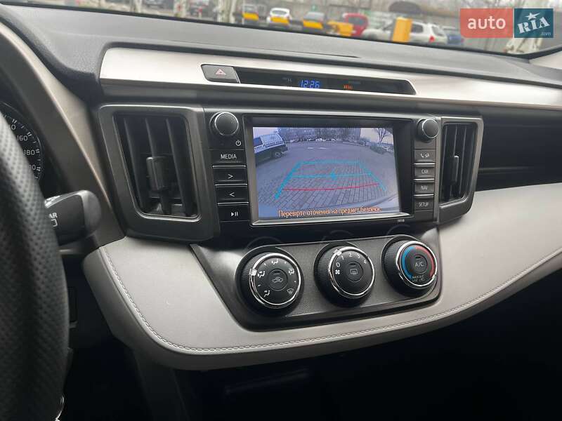 Внедорожник / Кроссовер Toyota RAV4 2015 в Днепре