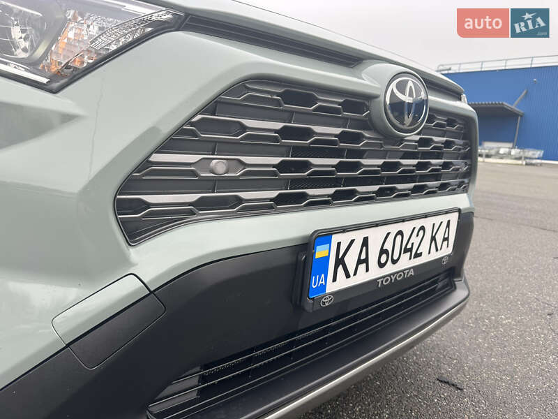 Позашляховик / Кросовер Toyota RAV4 2023 в Києві фото 11 Позашляховик / Кросовер Toyota RAV4 2023 в Києві