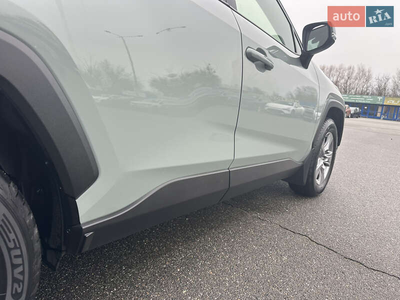 Позашляховик / Кросовер Toyota RAV4 2023 в Києві фото 19 Позашляховик / Кросовер Toyota RAV4 2023 в Києві