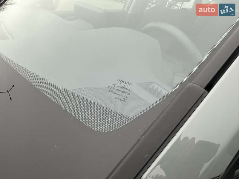 Позашляховик / Кросовер Toyota RAV4 2023 в Києві фото 44 Позашляховик / Кросовер Toyota RAV4 2023 в Києві