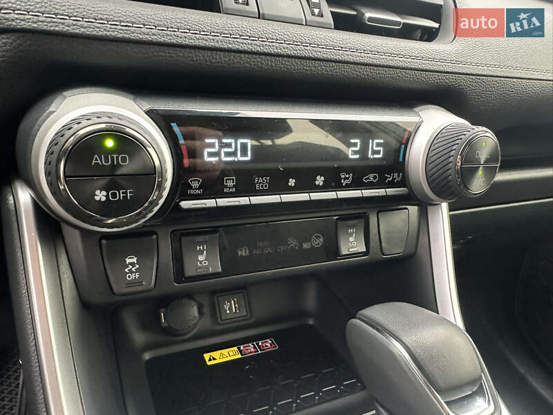 Позашляховик / Кросовер Toyota RAV4 2023 в Києві фото 61 Позашляховик / Кросовер Toyota RAV4 2023 в Києві