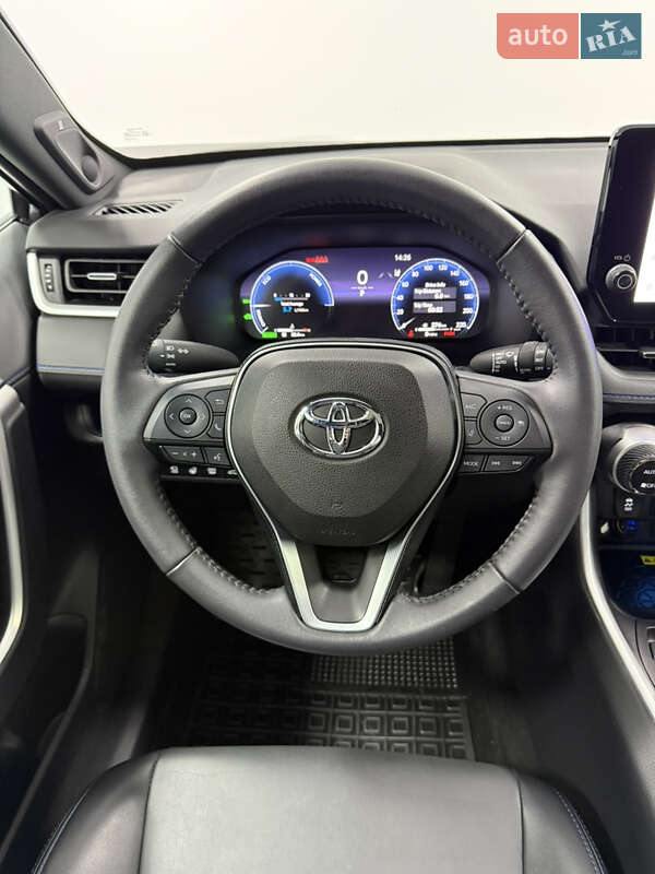 Позашляховик / Кросовер Toyota RAV4 2023 в Одесі