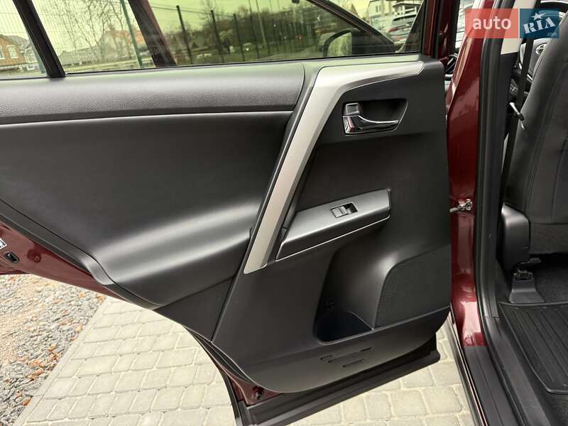 Внедорожник / Кроссовер Toyota RAV4 2017 в Виннице фото 67 Внедорожник / Кроссовер Toyota RAV4 2017 в Виннице