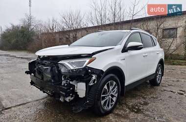 Позашляховик / Кросовер Toyota RAV4 2017 в Умані