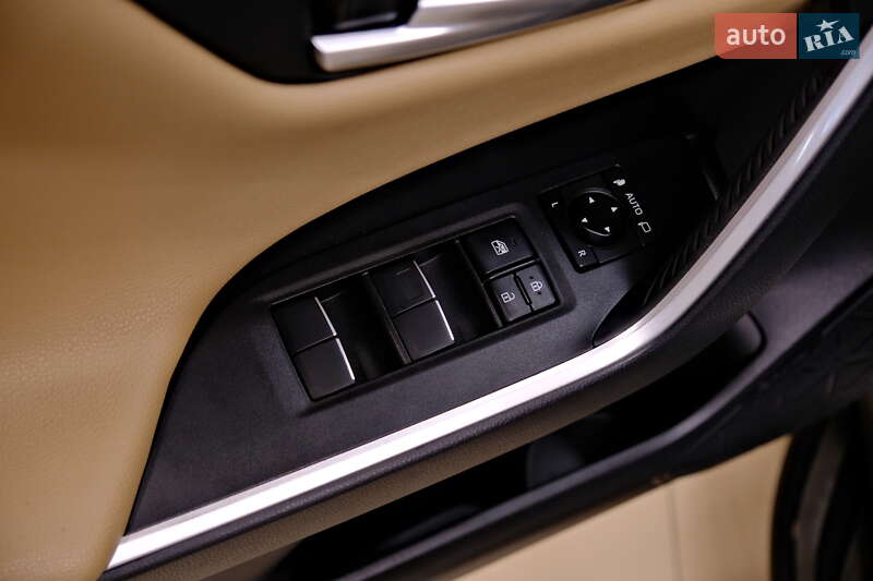 Позашляховик / Кросовер Toyota RAV4 2019 в Одесі