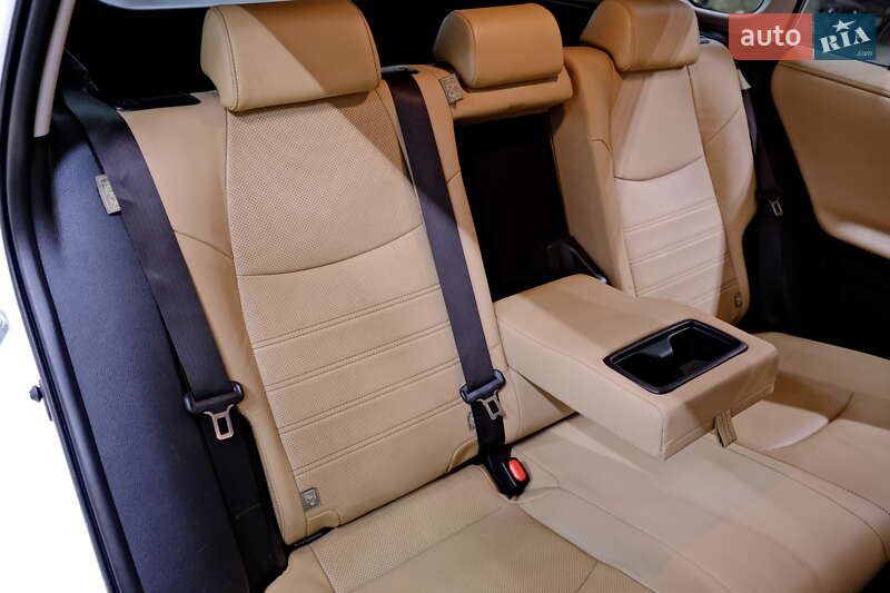 Позашляховик / Кросовер Toyota RAV4 2019 в Одесі