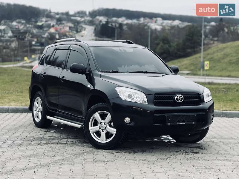 Внедорожник / Кроссовер Toyota RAV4 2008 в Тернополе