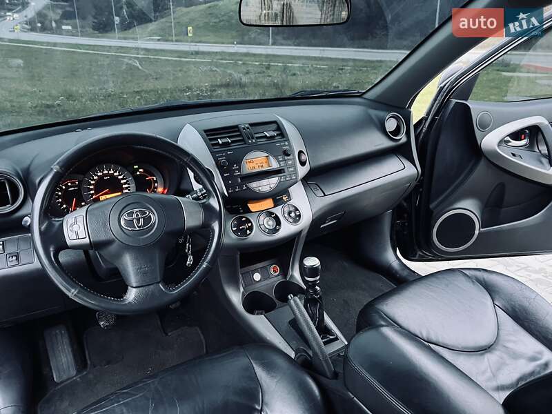 Внедорожник / Кроссовер Toyota RAV4 2008 в Тернополе