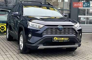 Позашляховик / Кросовер Toyota RAV4 2021 в Івано-Франківську