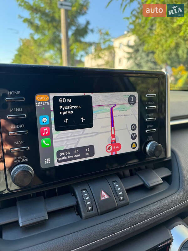 Позашляховик / Кросовер Toyota RAV4 2020 в Києві