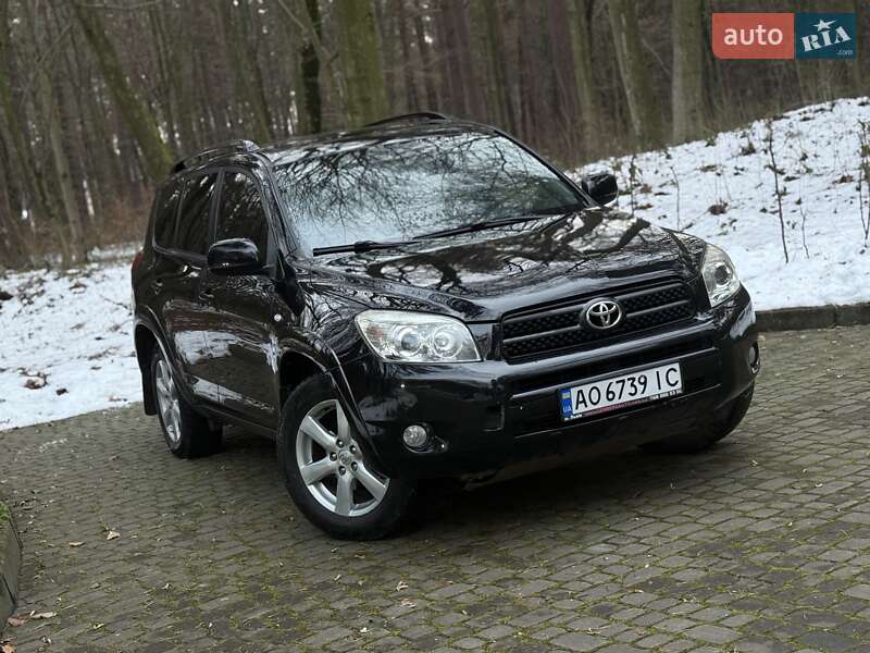 Позашляховик / Кросовер Toyota RAV4 2008 в Львові