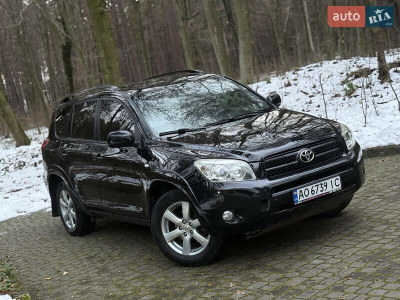 Позашляховик / Кросовер Toyota RAV4 2008 в Львові