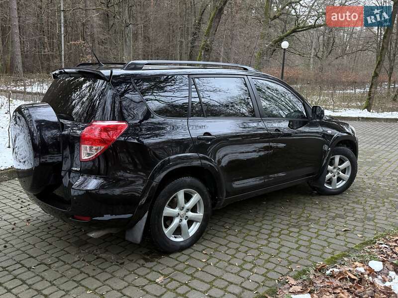 Позашляховик / Кросовер Toyota RAV4 2008 в Львові