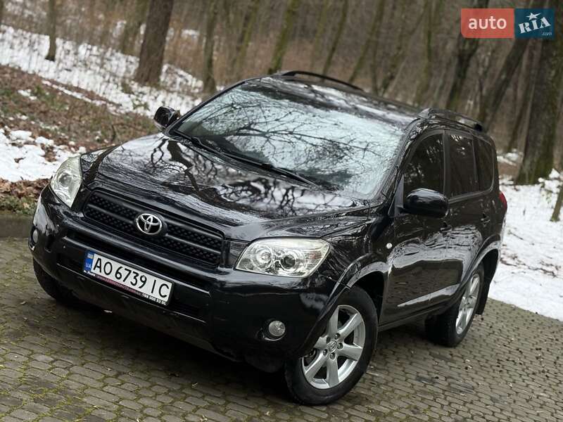 Позашляховик / Кросовер Toyota RAV4 2008 в Львові