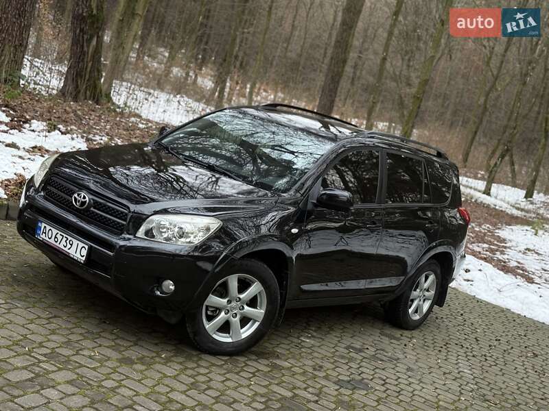 Позашляховик / Кросовер Toyota RAV4 2008 в Львові