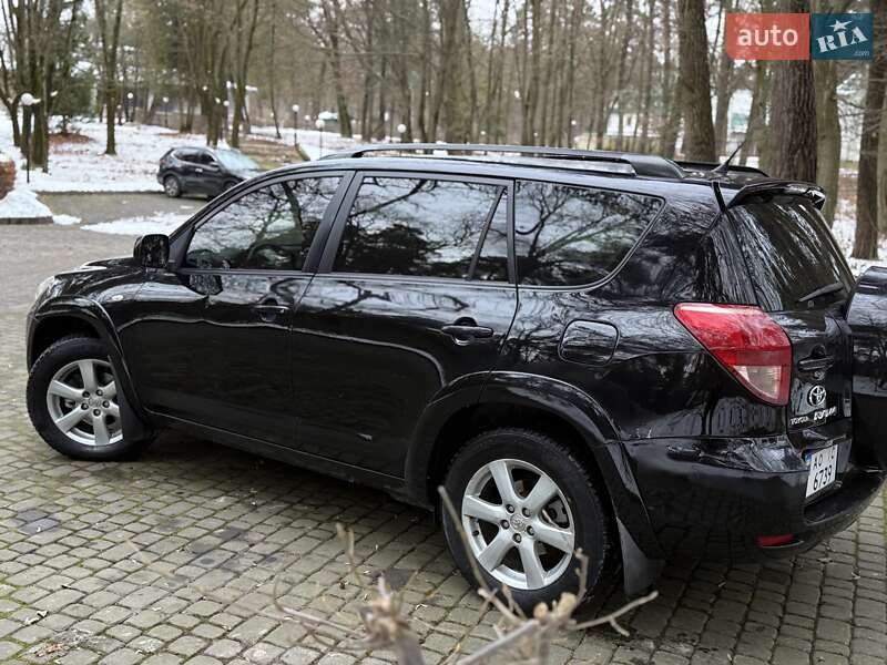 Позашляховик / Кросовер Toyota RAV4 2008 в Львові