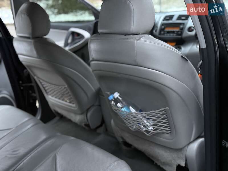 Позашляховик / Кросовер Toyota RAV4 2008 в Львові