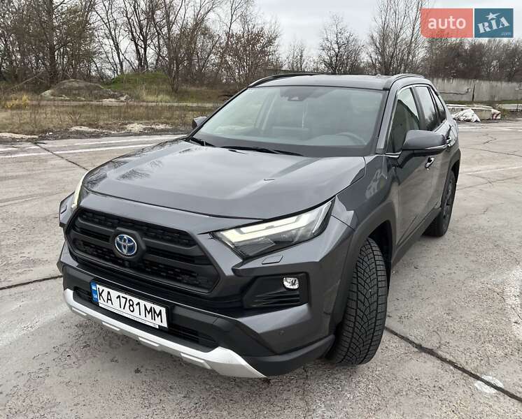 Позашляховик / Кросовер Toyota RAV4 2023 в Києві