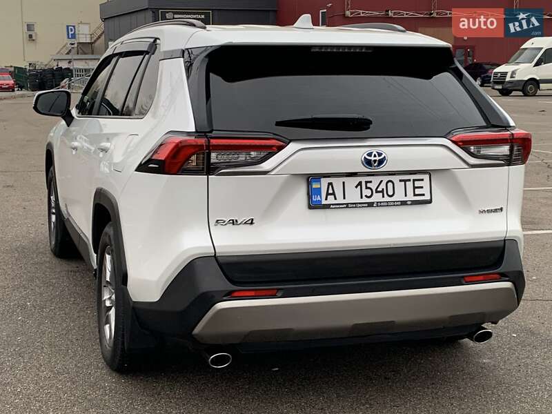 Позашляховик / Кросовер Toyota RAV4 2023 в Києві