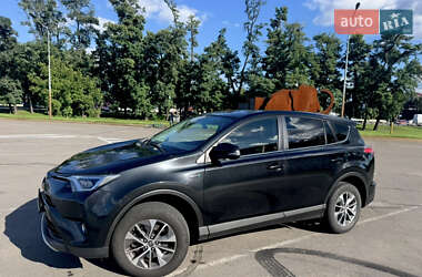 Внедорожник / Кроссовер Toyota RAV4 2018 в Киеве