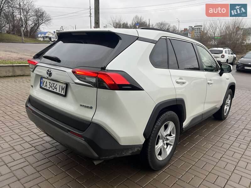 Позашляховик / Кросовер Toyota RAV4 2019 в Києві