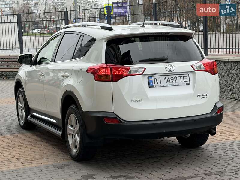 Внедорожник / Кроссовер Toyota RAV4 2014 в Белой Церкви