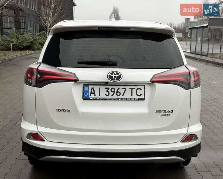 Позашляховик / Кросовер Toyota RAV4 2016 в Києві фото 11 Позашляховик / Кросовер Toyota RAV4 2016 в Києві