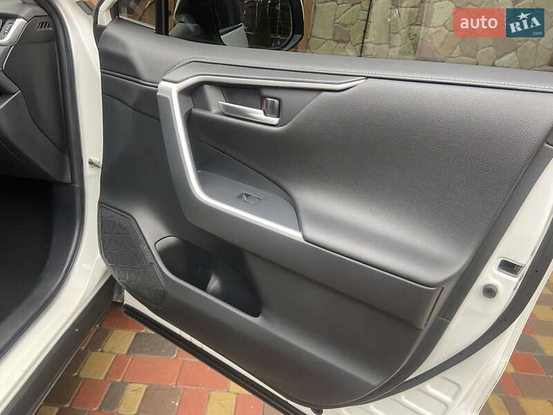 Внедорожник / Кроссовер Toyota RAV4 2019 в Хмельницком фото 49 Внедорожник / Кроссовер Toyota RAV4 2019 в Хмельницком