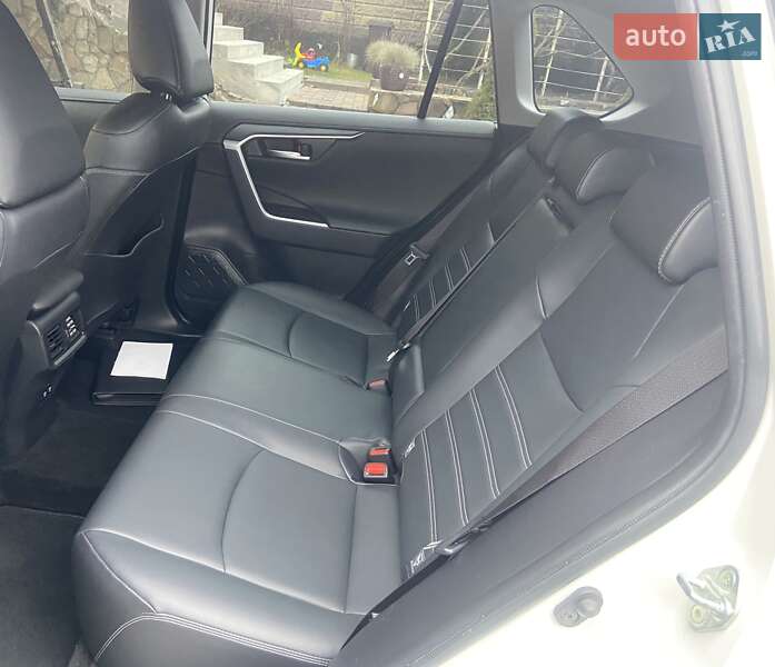 Внедорожник / Кроссовер Toyota RAV4 2019 в Хмельницком фото 46 Внедорожник / Кроссовер Toyota RAV4 2019 в Хмельницком